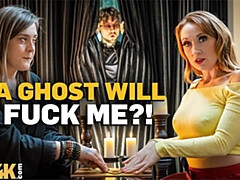 Watch sensuous Lily Kink's action
