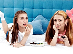 デカパイ, ディルド, 指いじり, オナニー, 剃毛, ガリガリ, オッパイの, おもちゃ