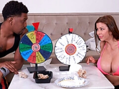 Enthousiasteling, Grote lul, Grote mammen, Interraciaal, Kut duiken, Mager, Tiener, Tieten likken