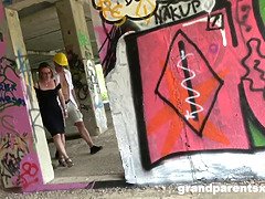Grosse bite, Sucer une bite, Branlette thaïlandaise, Hard, Hd, Mature, Public, Plan cul à trois