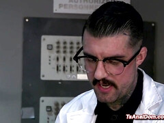 アナル, ブロンド, ボンデージ, 服従, フェティッシュ, 手コキする, ハードコア, シーメール