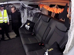 Nana, Gros seins, Sucer une bite, Britannique, Voiture, Tir de sperme, Hard, Public