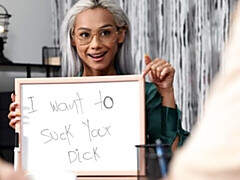 18 años, Culo grande, Tetas grandes, Mamada, Estilo perrito, Oficina, Flaco, Adolescente