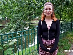 Amateur, Brunette brune, Gode, Doigter, Allemand, Hd, Lesbienne, Seins naturels