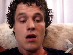 Anal, Gros cul, Grosse bite, Sucer une bite, Plantureuse, Seins naturels, Actrice du porno, Nénés