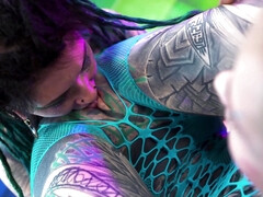 Illuz has a strapon to use on Anuskatzz