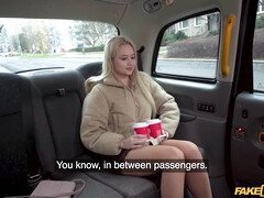 ブロンド, 車, 衣服着たままセックス, 穴開きパンティ, ソフトコア