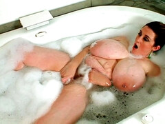 Tussi, Wohlbeleibte schöne frauen, Grosse titten, Vollbusig, Natürlichen titten, Solo, Titten, Nass