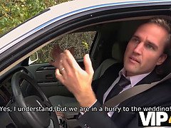 In den arsch, Grosse titten, Blasen, Braut, Braunhaarige, Hd, Pov, Tätowierung