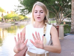 En gros plan de très près, Robe, Extrême, Masturbation, Orgasme, Solo, Gicler, Jouets