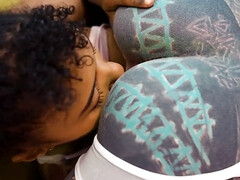 Amateur, Sucer une bite, Gothique, Hd, Interracial, Léchez, Orgasme, Tatouage