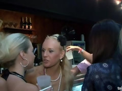 Habillées, Hard, Interracial, Lesbienne, Fête, Actrice du porno, Echangistes, Mouillée