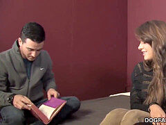 デカチン, 黒人, 浮気する