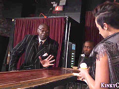 フェラチオ, 浮気する, 顔射, フェムドム, グループ, 手コキする, 陵辱, オナニー