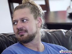 Aziatisch, Grote lul, Grote mammen, Bruinharig, Diep in de keel, Hd, Klein, Tiener