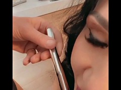 Grote lul, Zwart, Oudere vrouw, Zwart, Vingeren, Inshuiven, Rijpe lesbienne, Pornster