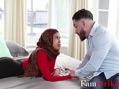 Leie, In den arsch, Arabisch, Hd, Verführt, Taboo, Teen in den arsch, Titten