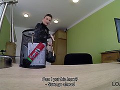 Blasen, Geile alte tussi, Hundestellung, Lecken, Mutti, Pov, Muschi, Ablutschen