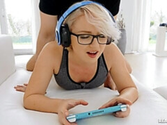 Grosser arsch, Blondine, Blasen, Hundestellung, Natürlichen titten, Kurzes haar, Jungendliche (18+), Titten