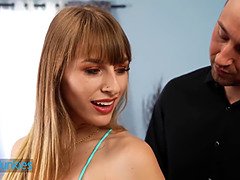 Grote mammen, Sperma shot, Handbeurt, Hd, Natuurlijke tieten, Rijden, Schreeuwen, Tatoeage