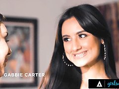 Grote kont, Grote mammen, Bruinharig, Likken, Natuurlijke tieten, Kut duiken, Rubebrstof, Tiener