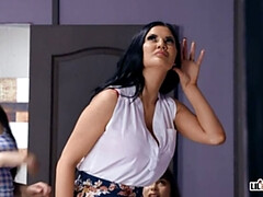 18 jahre, Grosse titten, Blasen, Schwanz, Hundestellung, Muschi, Kurzes haar, Tätowierung