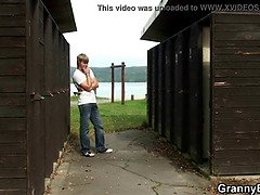 美人, ブロンド, フェラチオ, エロ熟女, 手コキする, 淫乱熟女, 母, 義母