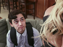 Enthousiasteling, Grote kont, Grote mammen, Blond, Man, Ondergoed, Moeder die ik wil neuken, Geschoren