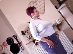 Exciting bbw granny solo perverted video