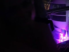 Ванна, Платье, Пальцем, Подружка, Каблуки, От первого лица, Киски, Подглядывание