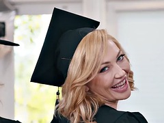 Femme couguar, Partouze, Groupe, Hard, Léchez, Mère que j'aimerais baiser, Orgie, Réalité