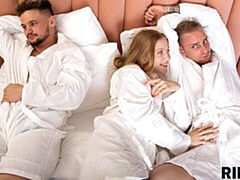 18 летние, Жопа, Минет, Собачьи, Натуральные сиськи, Тощие, Молоденькие, Сиськи