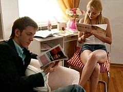 18 jahre, In den arsch, Arsch, Blasen, Spermaladung, Süss, Jungendliche (18+), Titten