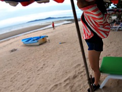 Enthousiasteling, Aziatisch, Strand, Pijpbeurt, Gezichtspunt, Swinger, Thais, Tieten likken