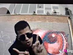 Enthousiasteling, Latijnse vrouw, Tieten likken