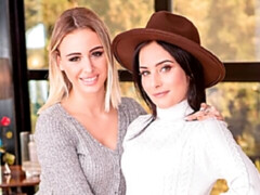 Leie, Hundestellung, Frau frau mann, Hardcore, Interrassisch, Natürlichen titten, Dürr, Jungendliche (18+)