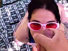 18 ans, Compilation, Tir de sperme, Faciale, Fait maison, De plein air, Public, Adolescente