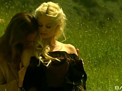 デカ尻, デカチン, デカパイ, ブロンド, フェラチオ, バック, アウトドア