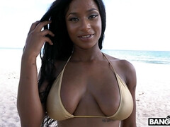 Cul, Gros cul, Gros seins, Sucer une bite, Plantureuse, Noir ébène, Grosse, Seins naturels