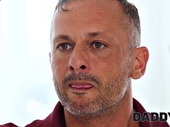 Bruinharig, Bedriegen, Vriendin, Hardcore, Tatoeage