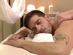 Pierce titted shemale teen masseuse pleases her client