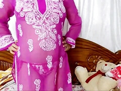 Aziatisch, Grote mammen, Vingeren, Huisgemaakt, Indisch, Rijpe lesbienne, Vrouw