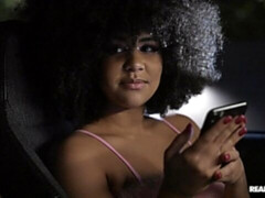 Leie, Grosser arsch, Fingern, Interrassisch, Lingerie, Muschi, Entkleiden, Titten