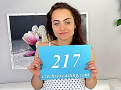 Amateur, Gros cul, Grosse bite, Sucer une bite, En levrette, Pov, Adolescente, Nénés