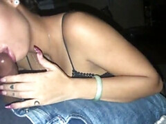 Mamada, Corridas, Alemán, Pequeña, Cabello corto, Chupando, Tatuaje, Tetas