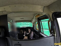 Anal, Sucer une bite, Voiture, En levrette, Doigter, Léchez, De plein air, Chatte