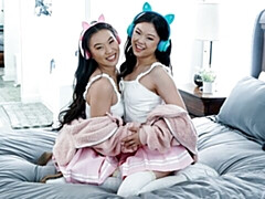 Asiático, Culo grande, Verga grande, Mamada, Estilo perrito, Tetas naturales, Adolescente, Tetas