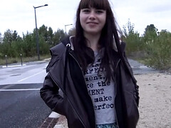 Brunette brune, Européenne, Poilue, Petite femme, Chatte, Maigrichonne, Nénés, Jouets