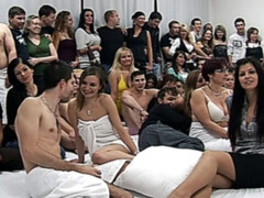 Enthousiasteling, Pijpbeurt, Bruinharig, Huisgemaakt, Natuurlijke tieten, Orgie, Geschoren, Tiener