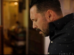 Arsch, Schwarz, Braunhaarige, Küssen, Lecken, Muschi, Kurzes haar, Hintern versohlen